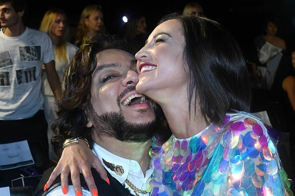 Мы заработаем на ваших детях миллионы и будем безбедно жить. Отдайте нам их души.  Фото Яндекс.Картинки.