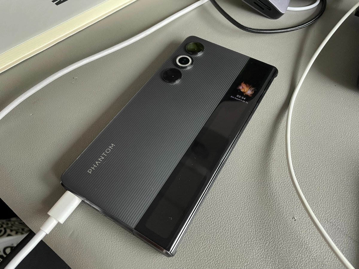    TechWhispe61