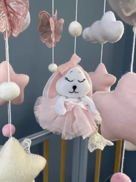 Мобиль детский Зайка розовый