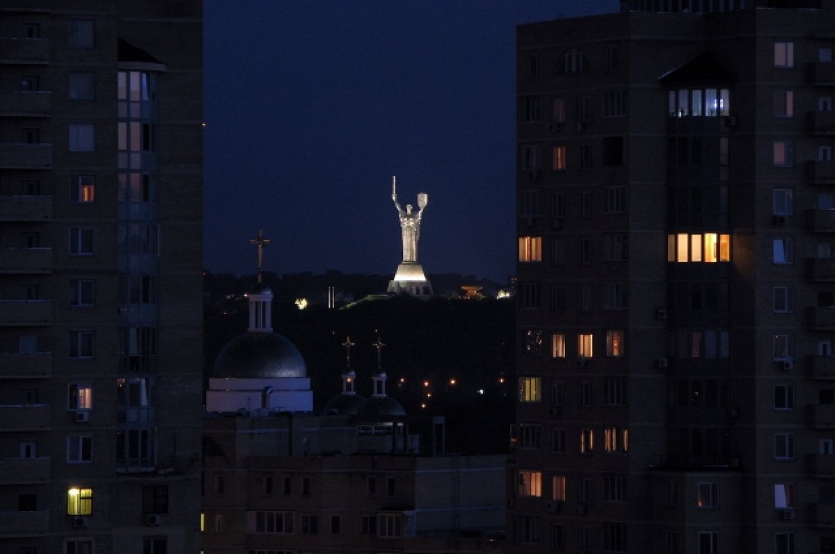    В Киеве прогремело не менее шести взрывов