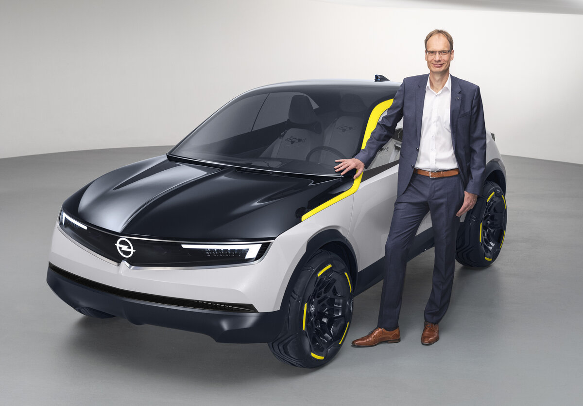 Реализация концепта. Opel gt x Experimental Concept. Михаэль Лошеллер. Opel gt 2021. Opel gt 2020.