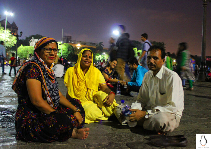 Сначала эта семья просила селфи со мной, а потом я их сфотографировала одних. 