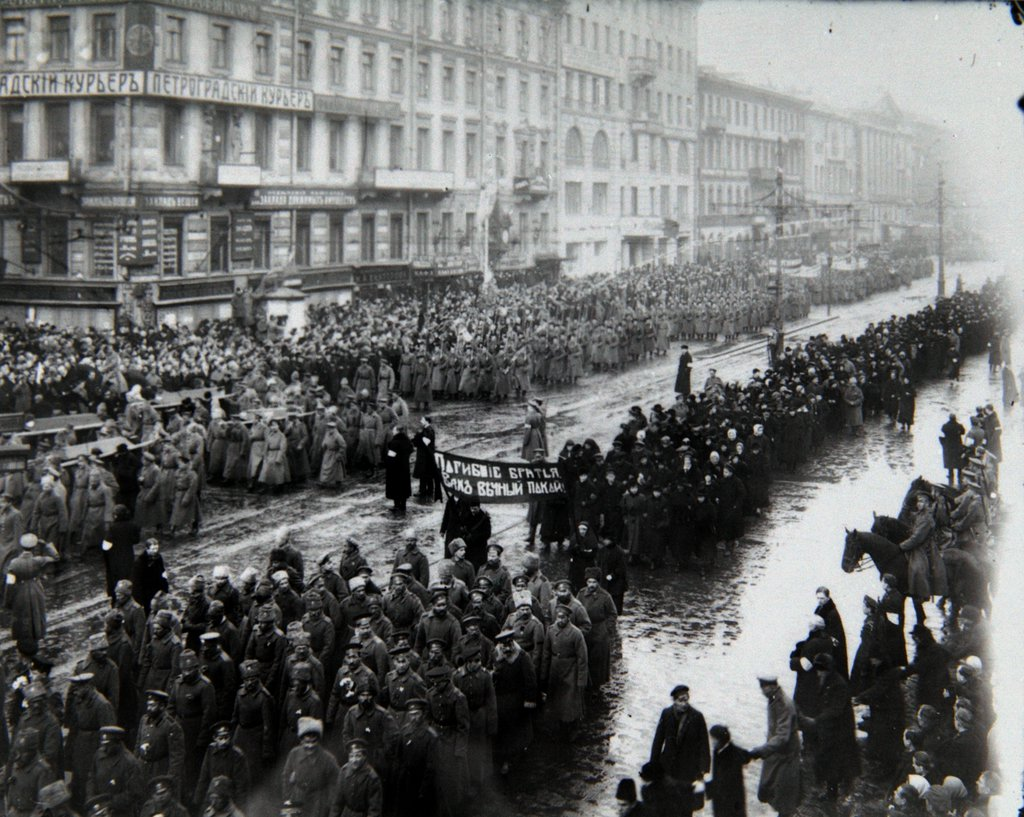 Российская империя революция 1917. Февральская революция 1917 года. Февральская революция 1917 Петроград. Октябрьская революция Петроград 1917. Петроград февраль 1917.