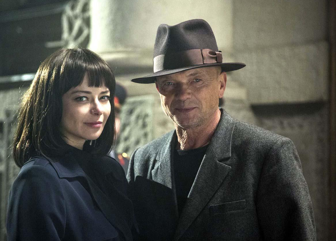 Стоп-кадр и сериала "Формула мести".