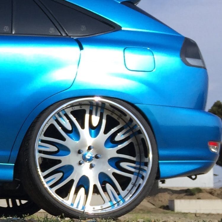 На таких дисках, да по нашим дорогам, интересно далеко бы мы уехали?