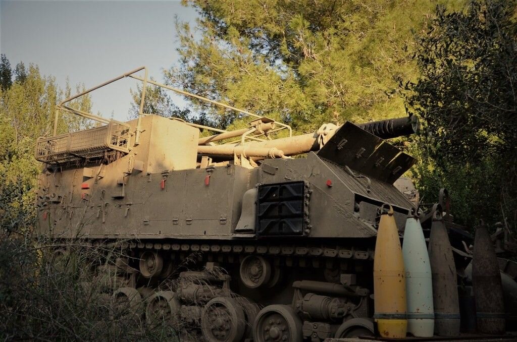 Трофейные советские танки в полях и лесах Израиля