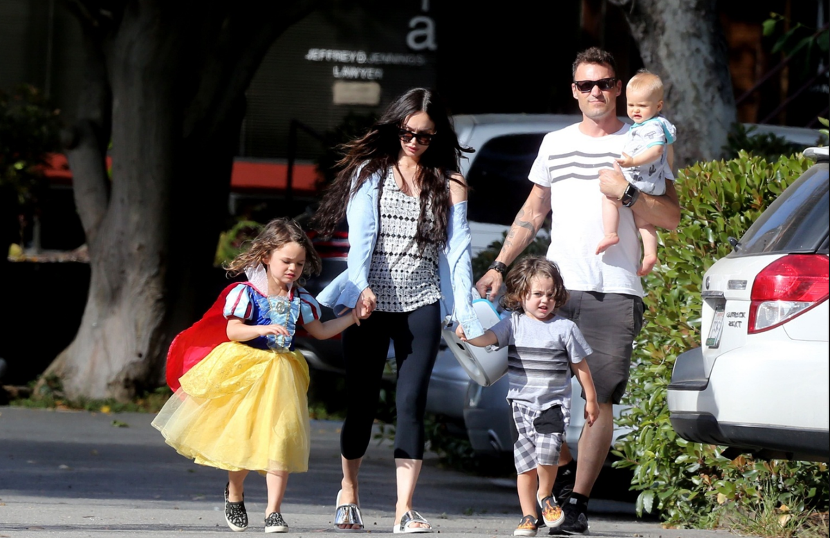 Меган фокс с семьей