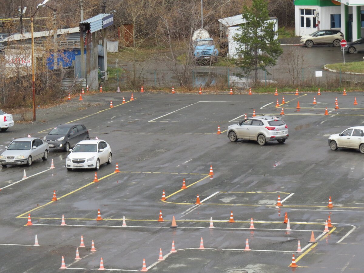 Площадки автошкол в Москве