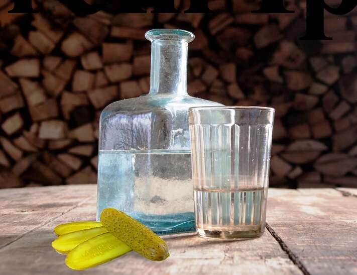 Самогон с огурчиком