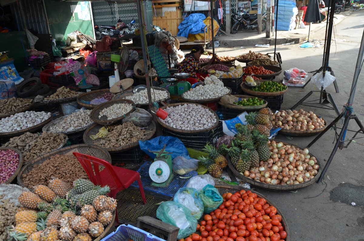 Никакого  товарного соседства.