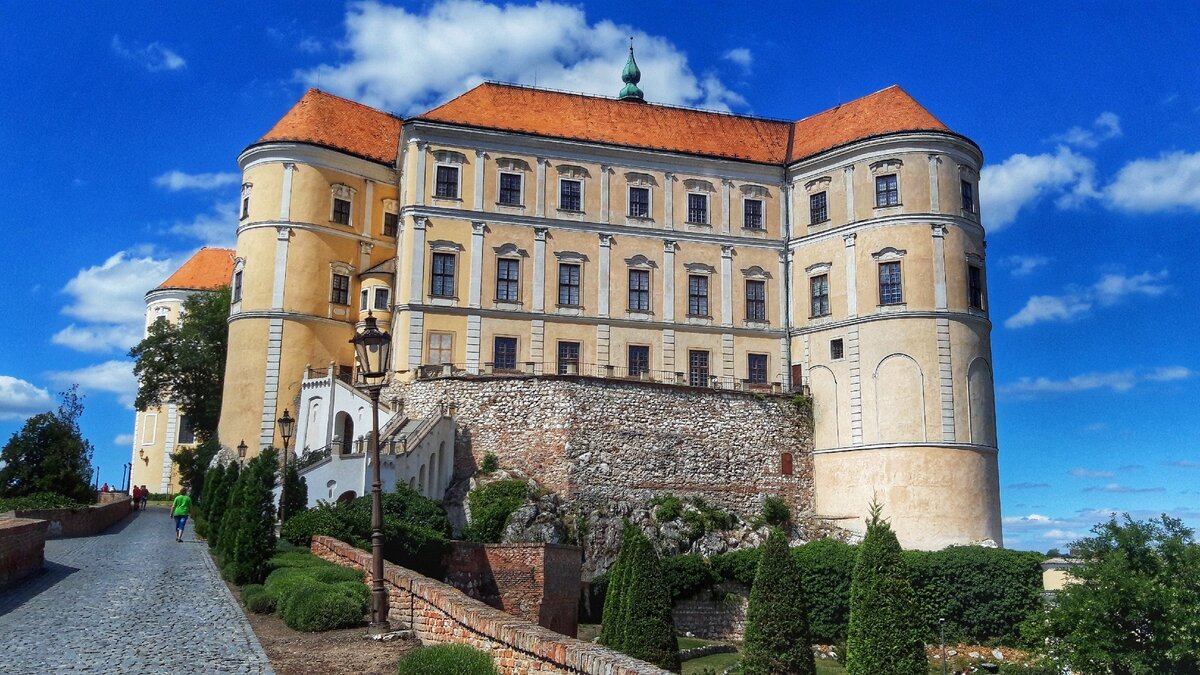 Микуловский замок, август 2017