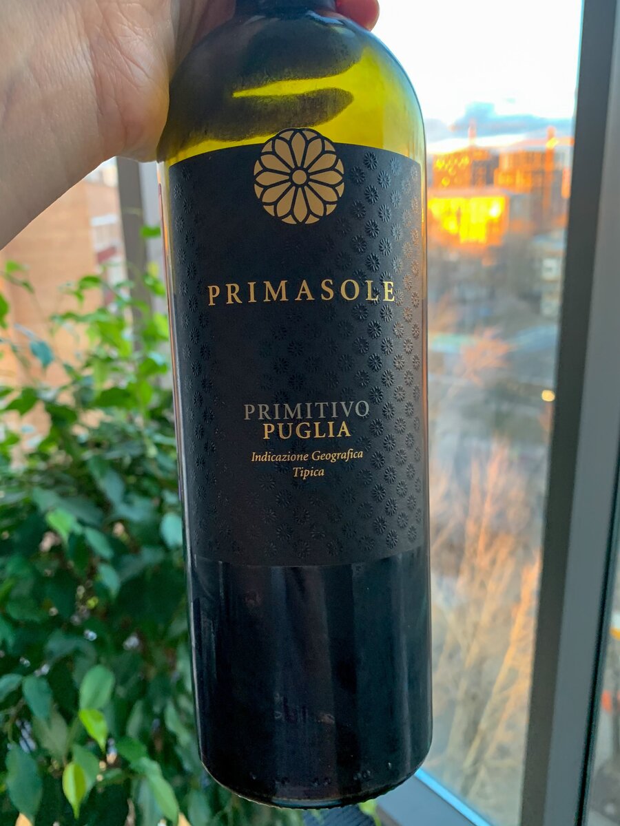 Рекомендуемое вино прекрасно сочетается с Фаст фудом