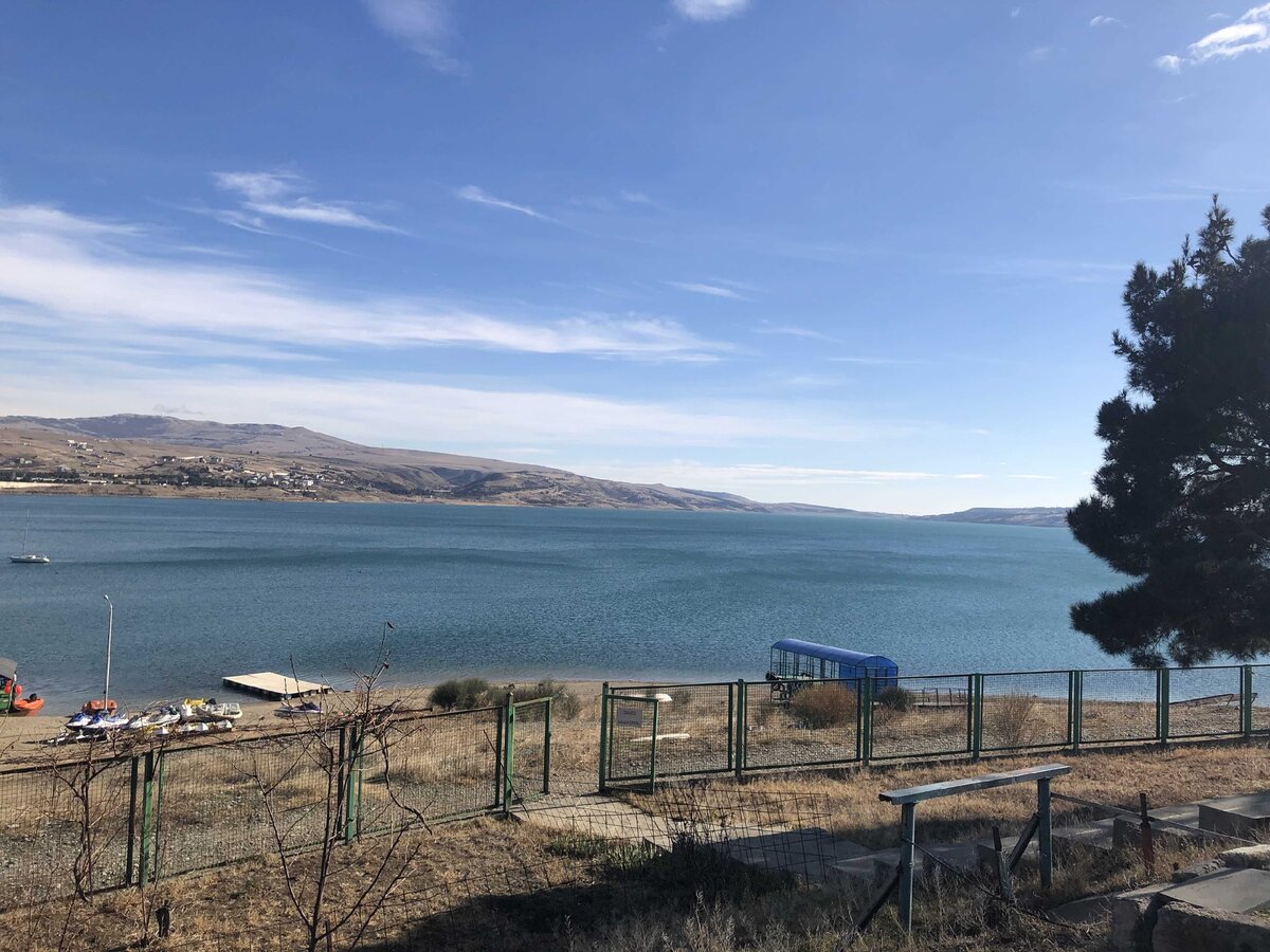 Тбилисское море пляж