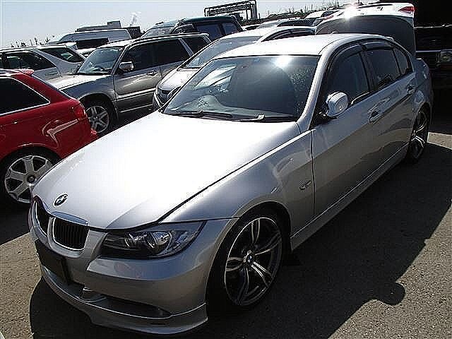 BMW 3 SERIES 320i, E90.