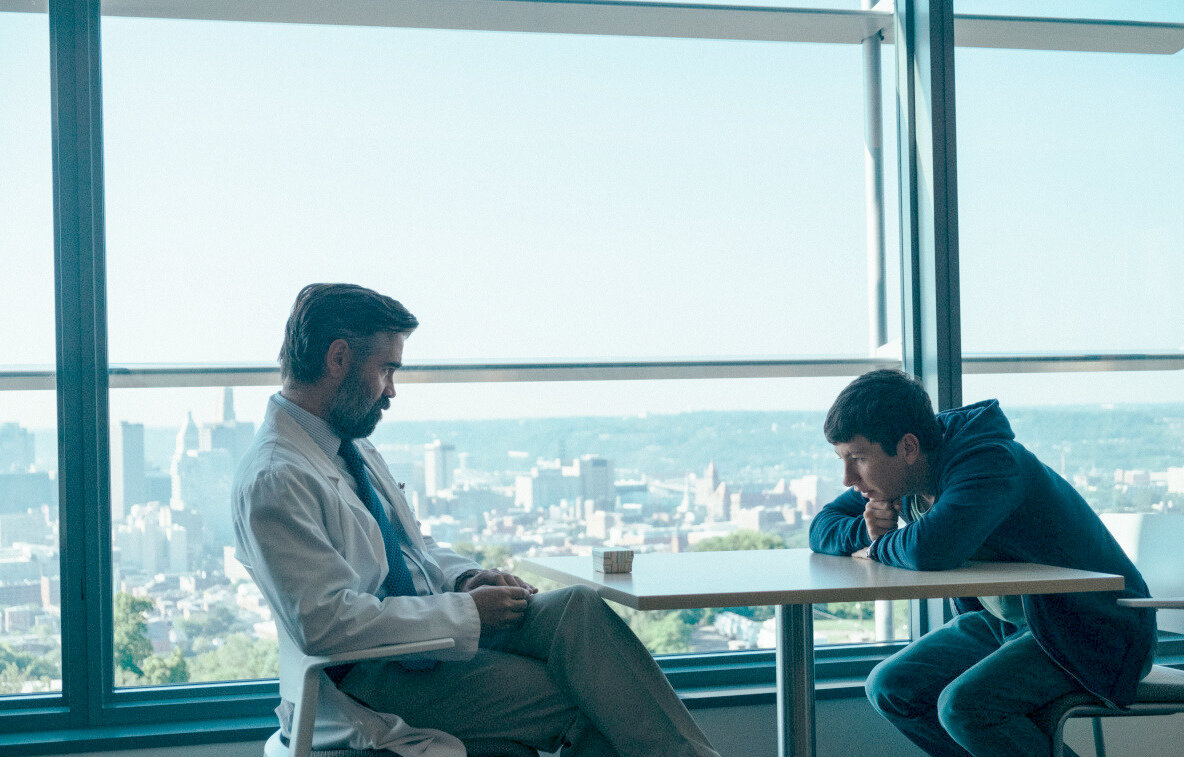 Стивен (Колин Фаррелл) и Мартин (Барри Кеоган). Кадр для иллюстрации из открытого источника kinopoisk.ru