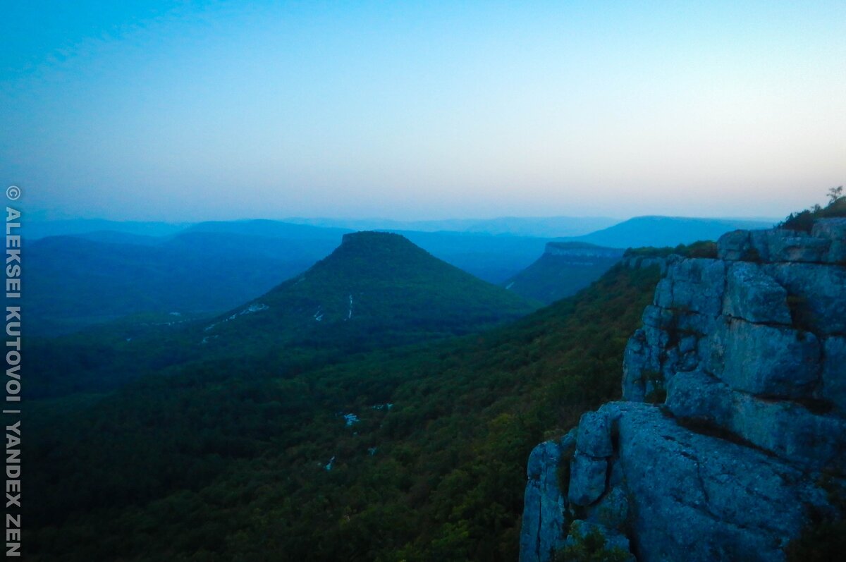 Пещерный город Тепе-Кермен в Крыму