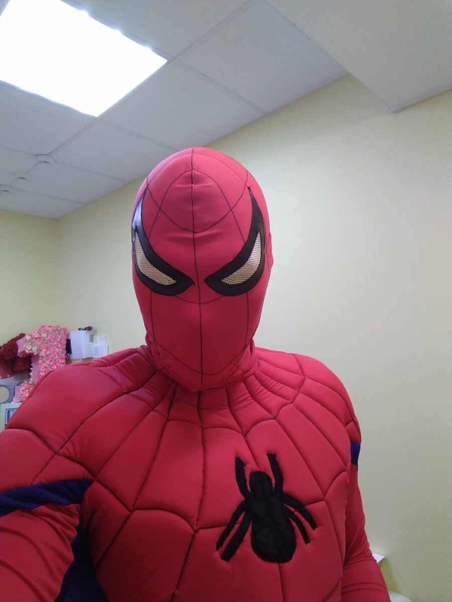 Человек-паук нашего городка)