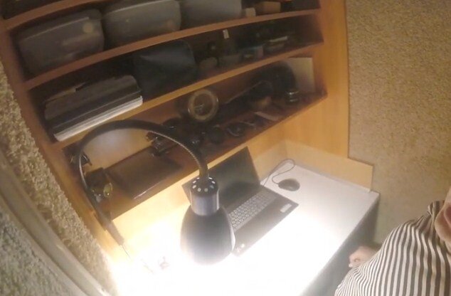 кабинет в кладовке