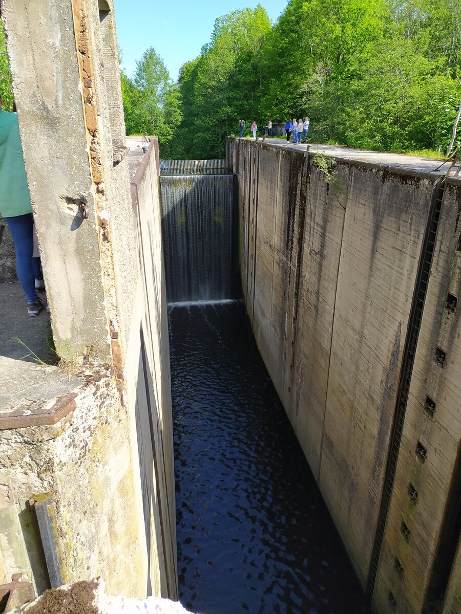 Шлюз Мазурского канала. И да, отсюда тоже прыгают.