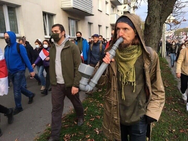 Иду. Дудю в дудку))) 