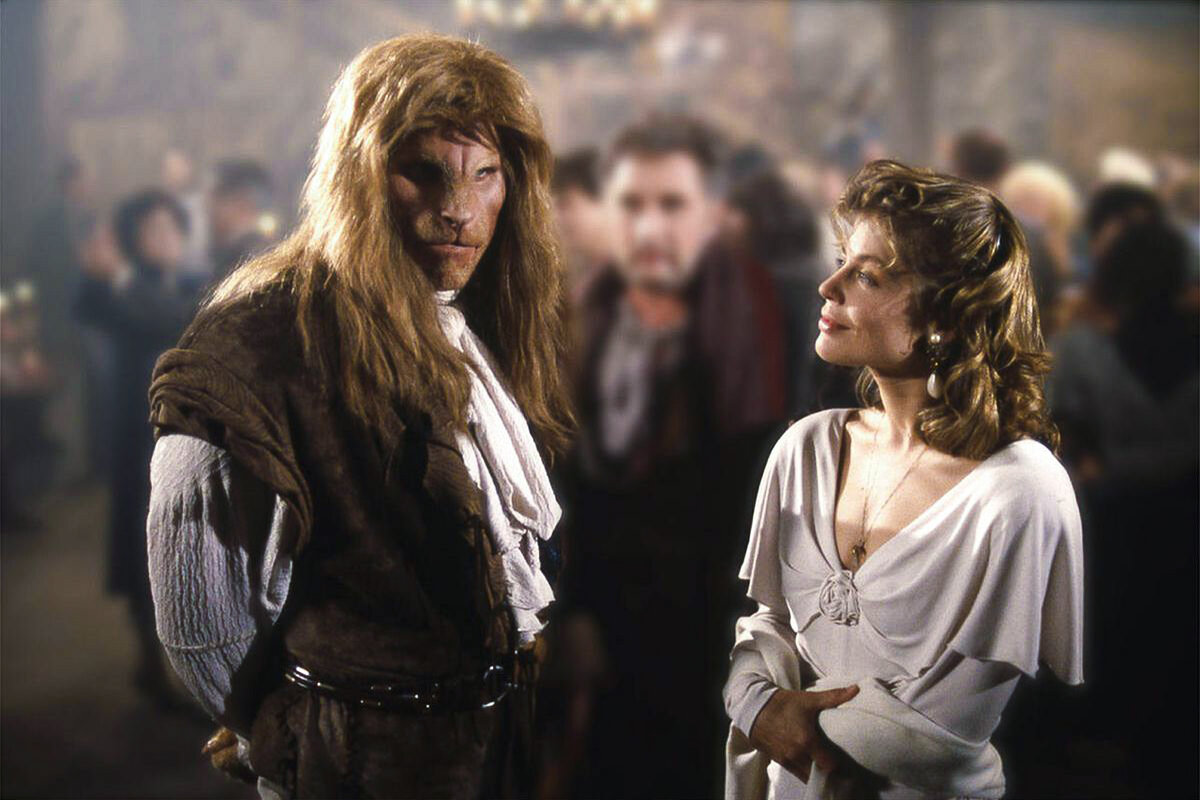 В кадре Винсент (Рон Перлман) и Кэтрин (Линда Хамильтон), телесериал «Красавица и чудовище», 1987 год