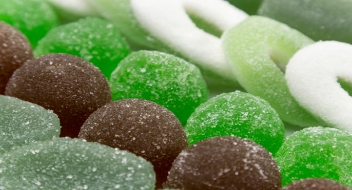 Экспертизу прошел фруктовый, желейный и жевательный мармелад со вкусом/ароматом яблока следующих марок: «Ударница», «Азовская кондитерская фабрика», «Ваш выбор», «Каждый день», «Белёвский мармелад / Белёвская пастильная мануфактура», «Пират-мармелад / TROLLI».