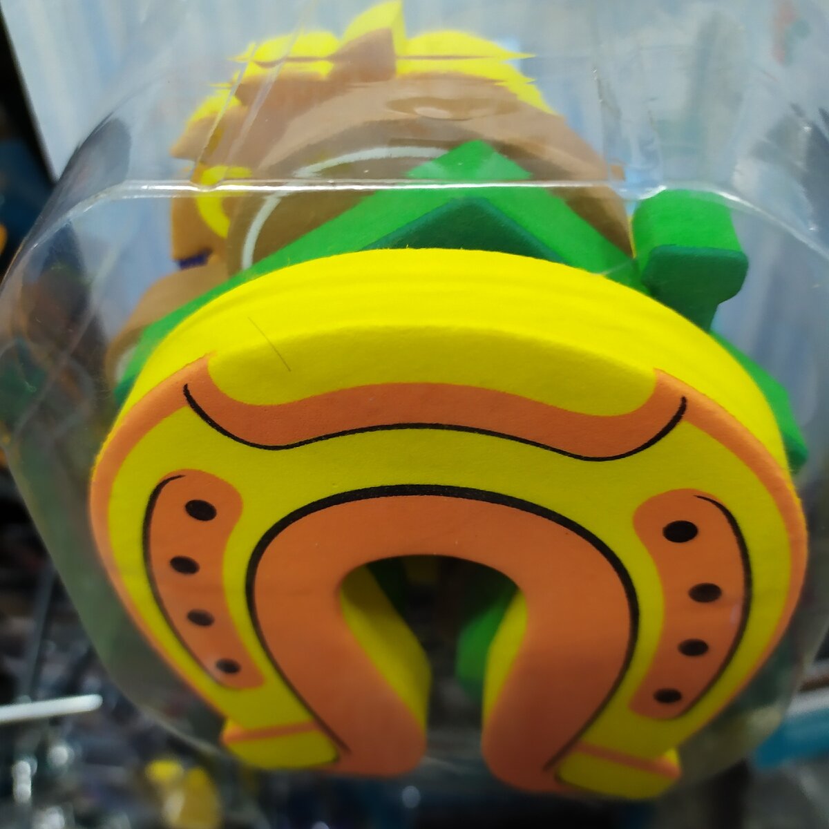 В наборе 5 штук. 