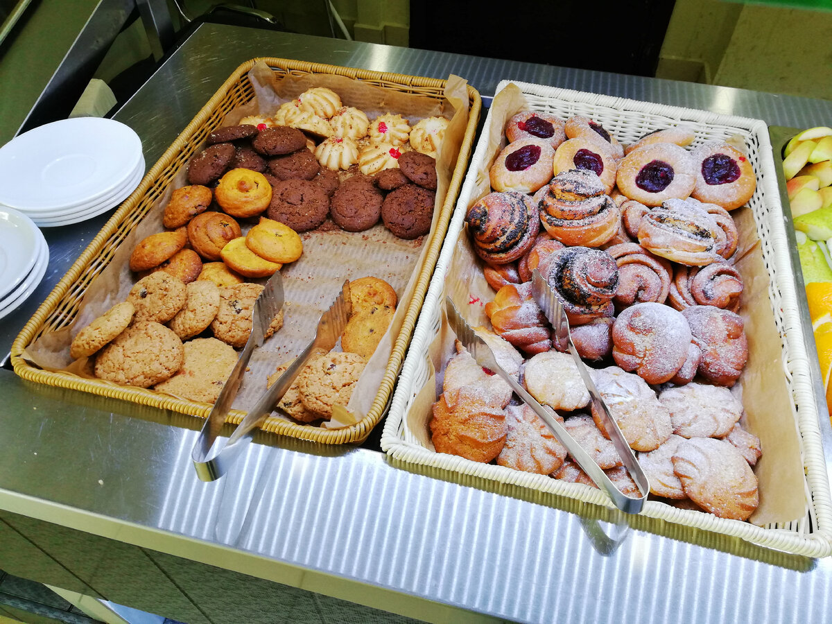 Мир полон сдобных искушений. Фото автора. 