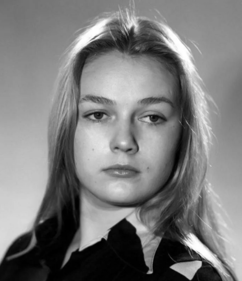 Наташа в юности