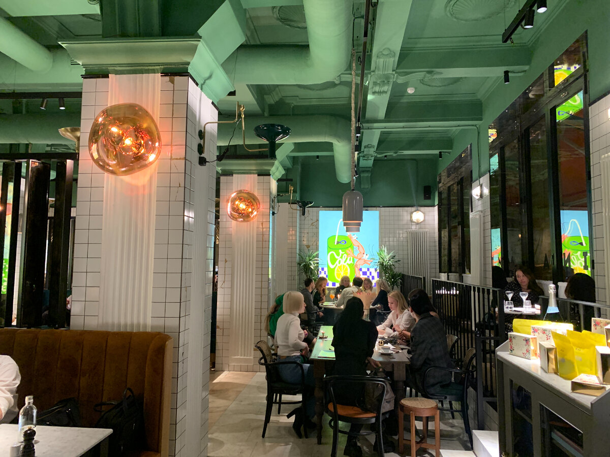 Интерьер ресторана Мина