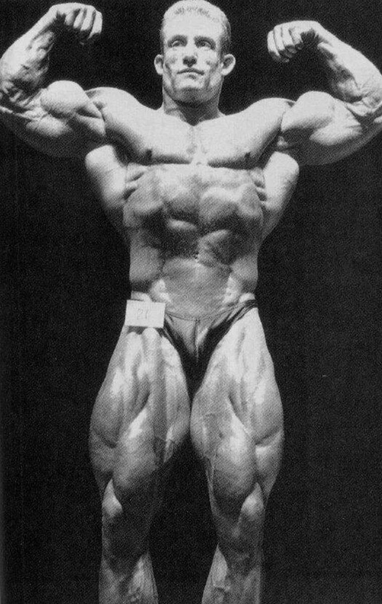 1990 год, 28 лет.