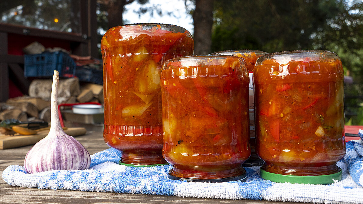 Как я делаю Лечо вкусным. Простая консервация из помидоров и перцев.  Заготовки на зиму | Шеф-повар Василий Емельяненко | Дзен