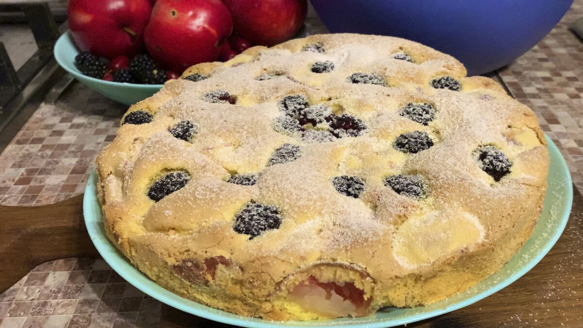 Пышная и вкусная шарлотка с яблоками 🍎