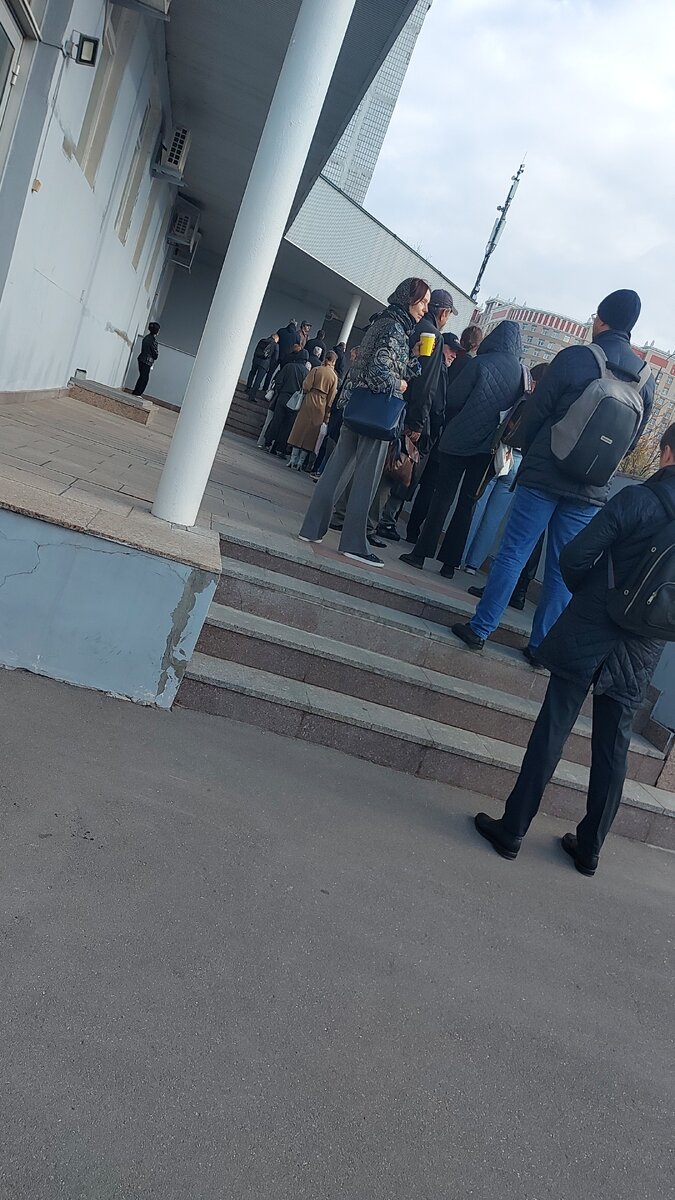 Дверь где-то там, за поворотом🤦‍♀️