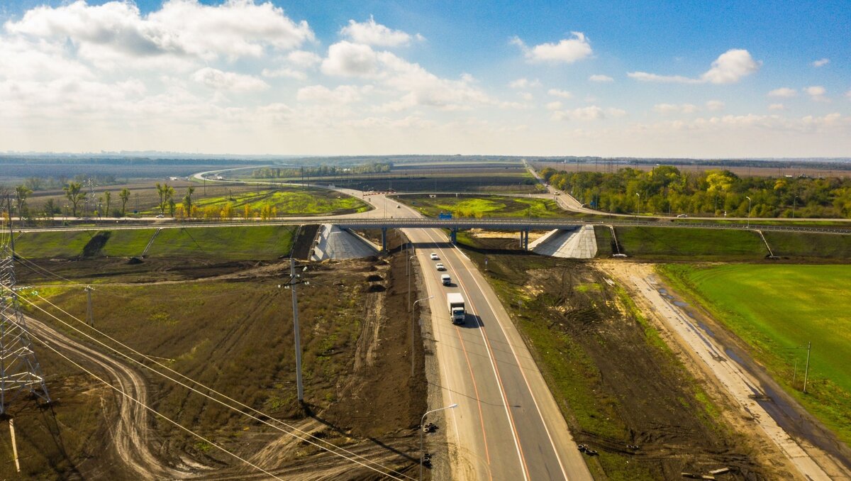     В Ростове приближается к завершению строительство третьей очереди Северного обхода, сообщает пресс-служба донского правительства.