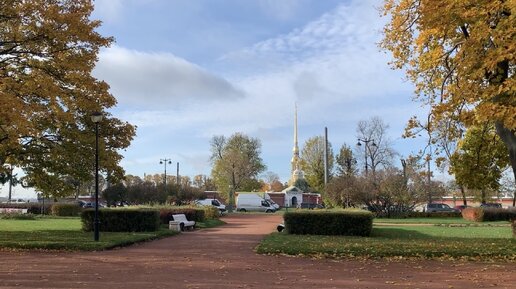 Санкт-Петербург. Прогулка по Троицкой площади Петроградской стороны