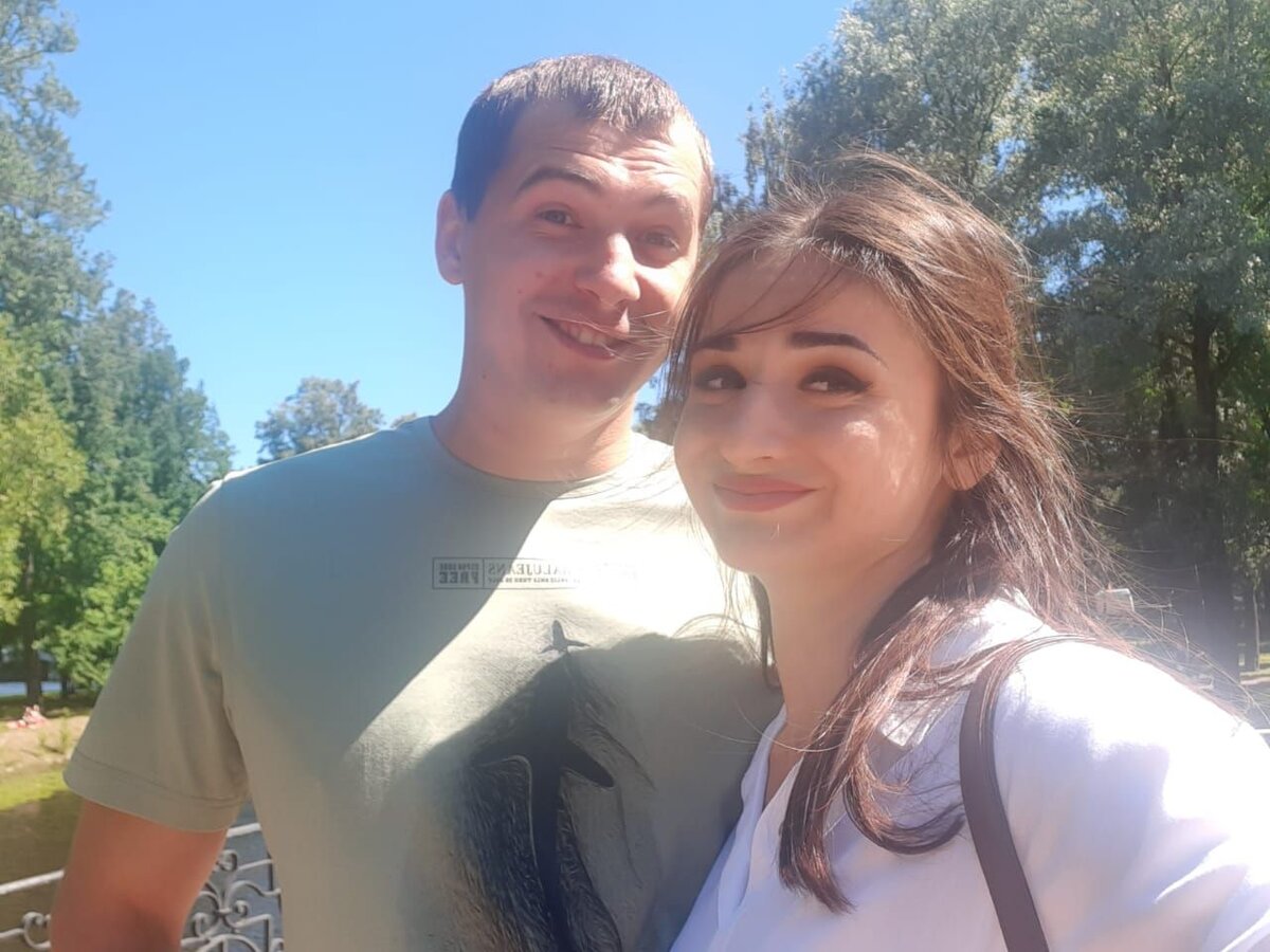 Любопытно, но ​ «шутники» никогда не «шутят» по отношению к более сильным физически или более значимым, авторитетным ​ .