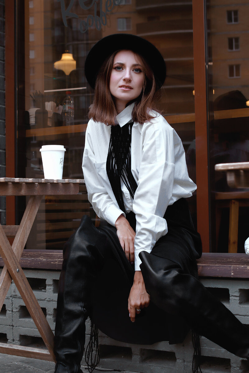 Видела подобные на показах мод, здесь очень длинная бахрома, но это по желанию.