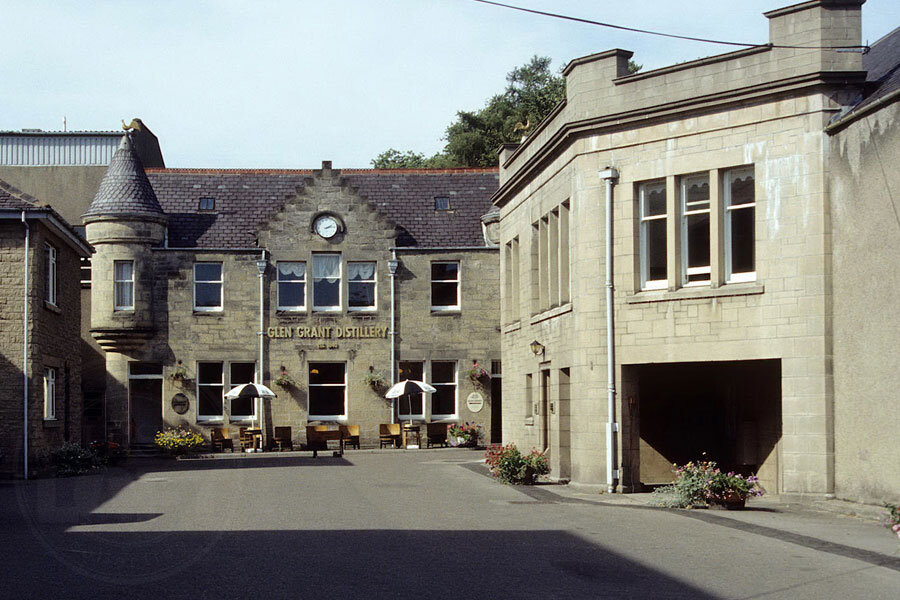 Винокурня Glen Grant – центр посещений.