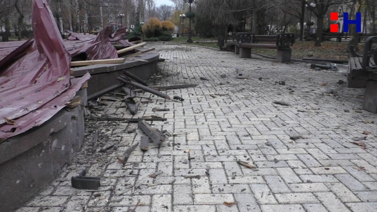 Обстреливают ли сейчас донецк. Обстрел в Воронеже сейчас. Обстрел Донецка сегодня. Районы Донецка.