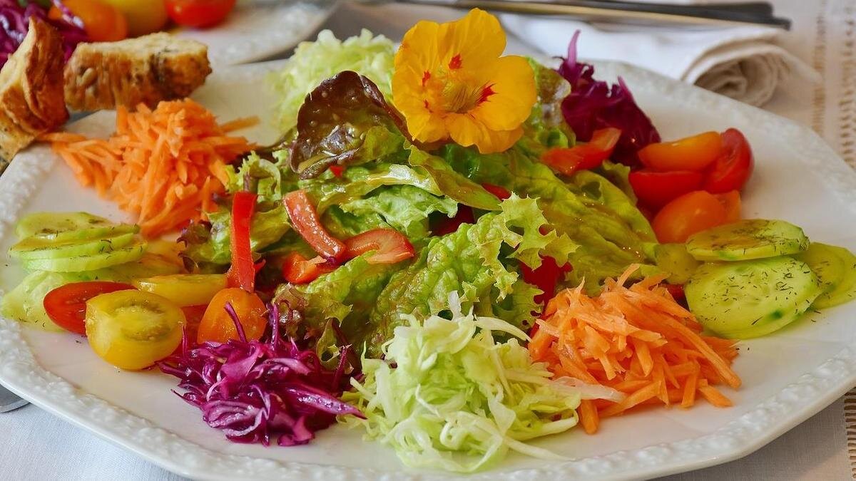    Легкий салат:Pixabay