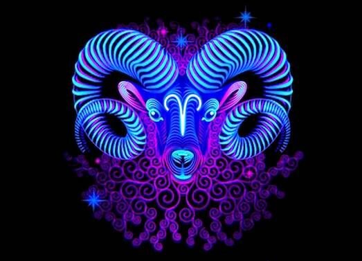 Те девушки, чьи жизни так или иначе пересекались с Овнами, могут с уверенностью сказать, что мужчины этого знака в прямом смысле являют собой "огонь". Любовь Овна может быть беззащитной, открытой и доверчивой как ягненок - с той, которую он действительно полюбит и одновременно с этим она может стать волком в овечьей шкуре, неся боль, и отчаяние тому, кто не смог удержать её. 