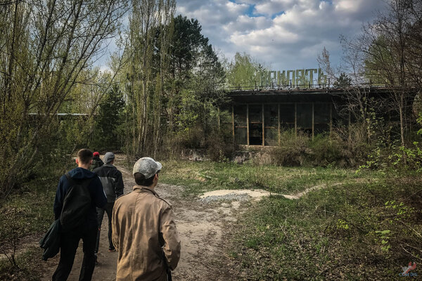 Что сохранилось в заброшенном кафе «Припять» Чернобыльской зоны?