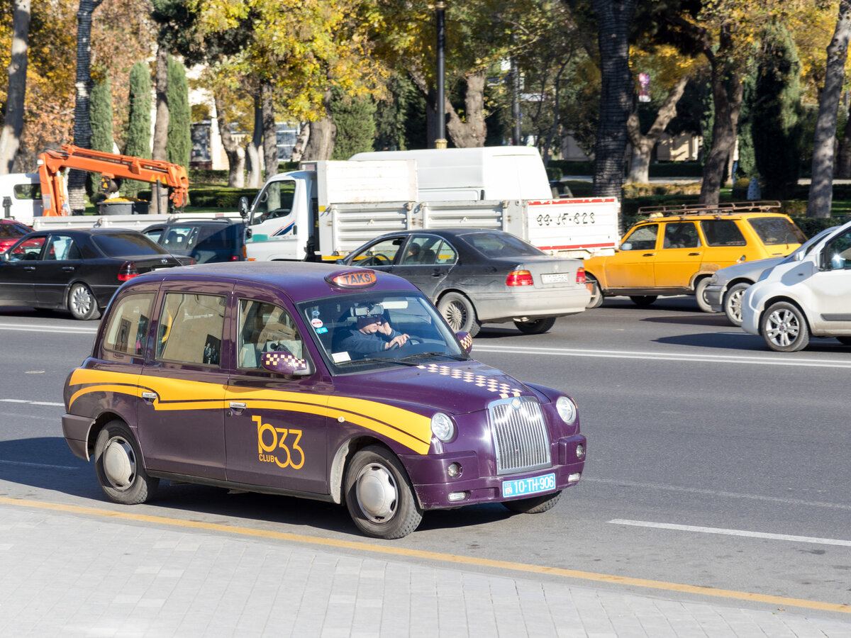 Такси в Баку баклажан
