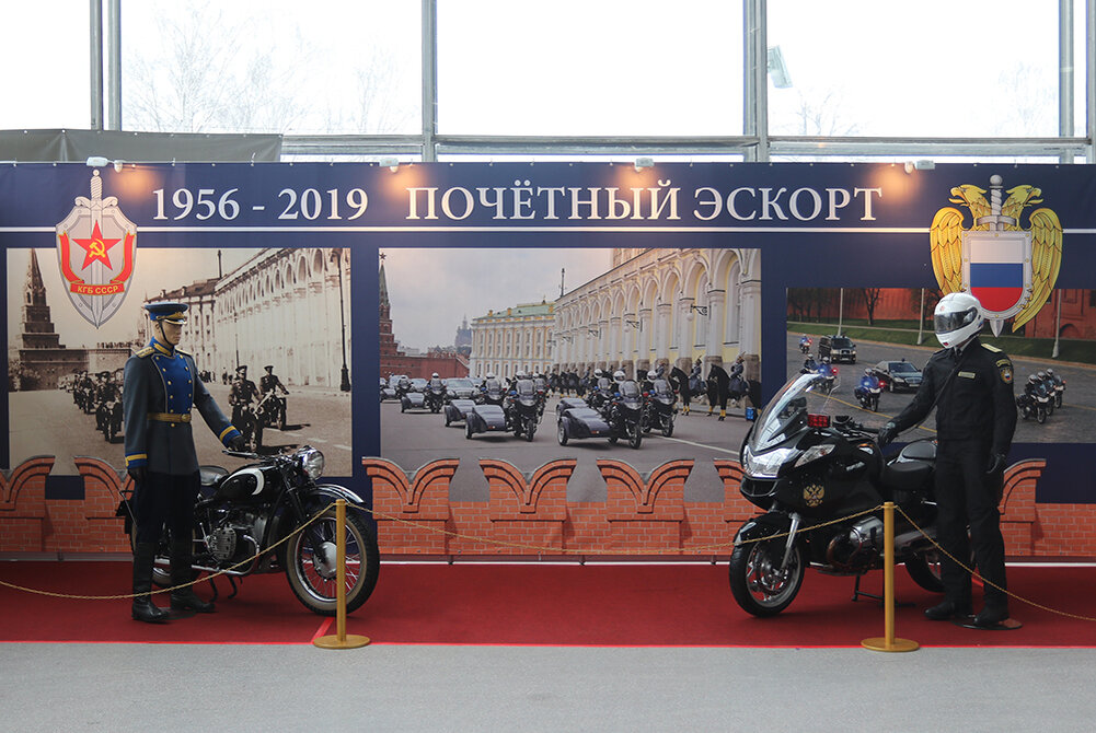 Первый выезд кортежа в сопровождении Отдельного мотоциклетного взвода ОПСН УКМК на мотоциклах М-72 состоялся 1 июня 1956 года во время государственного визита Президента Югославии Иосипа Броз Тито