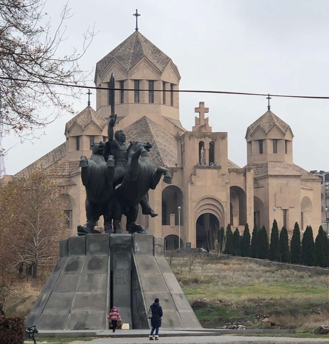 Армения Ереван достопримечательности. Главный храм Еревана.