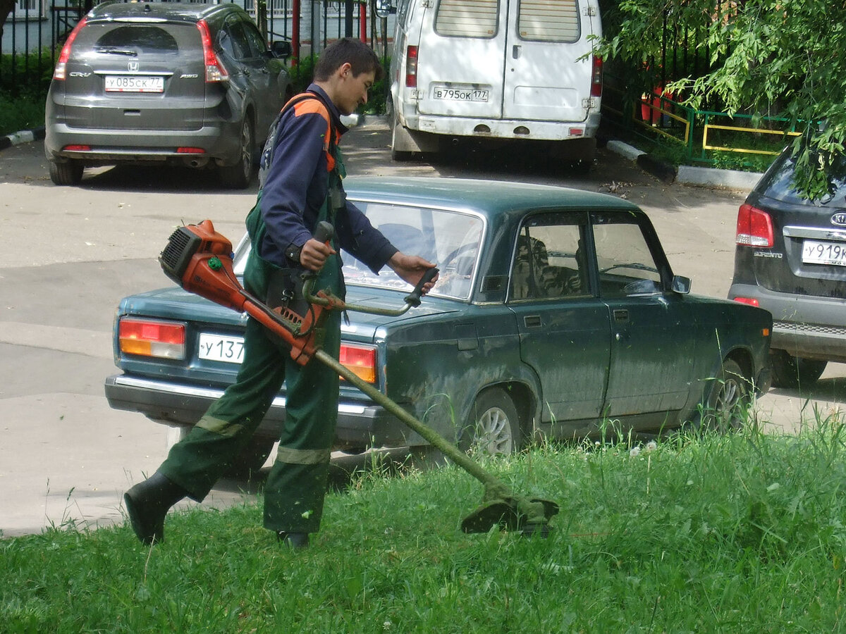 5 крутых насадок на триммер, чтобы он не только косил траву | В городе N |  Дзен