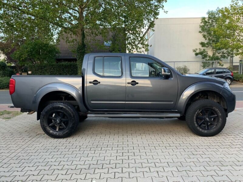 Nissan Navara III, фото: www.njcar.ru