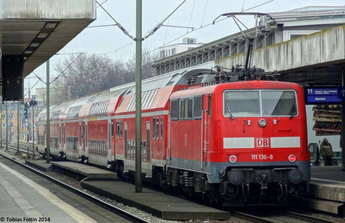 Примерно такие двухэтажные поезда катаются по Германии. Photo: Tobias Foltin