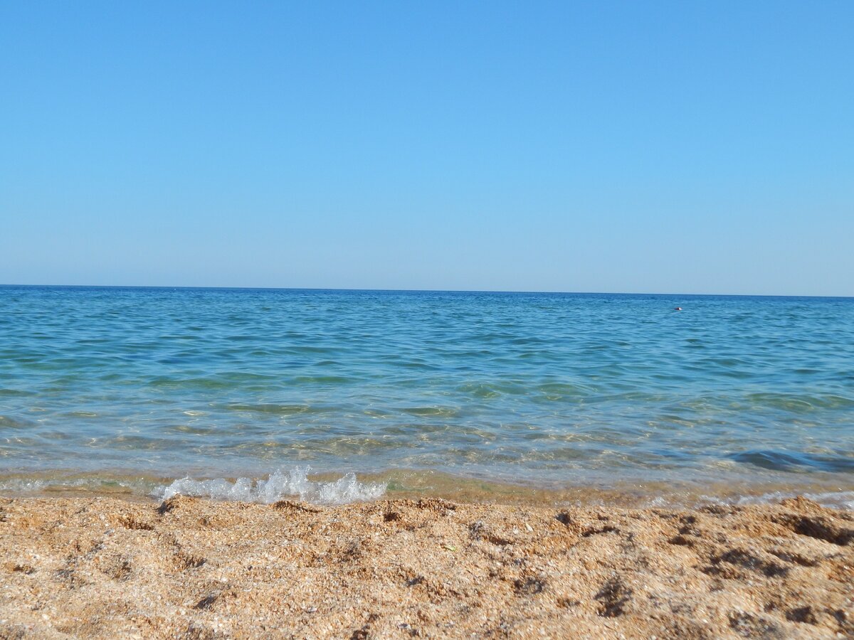 Красота и спокойствие, видите в кадр никто не лезет)) 